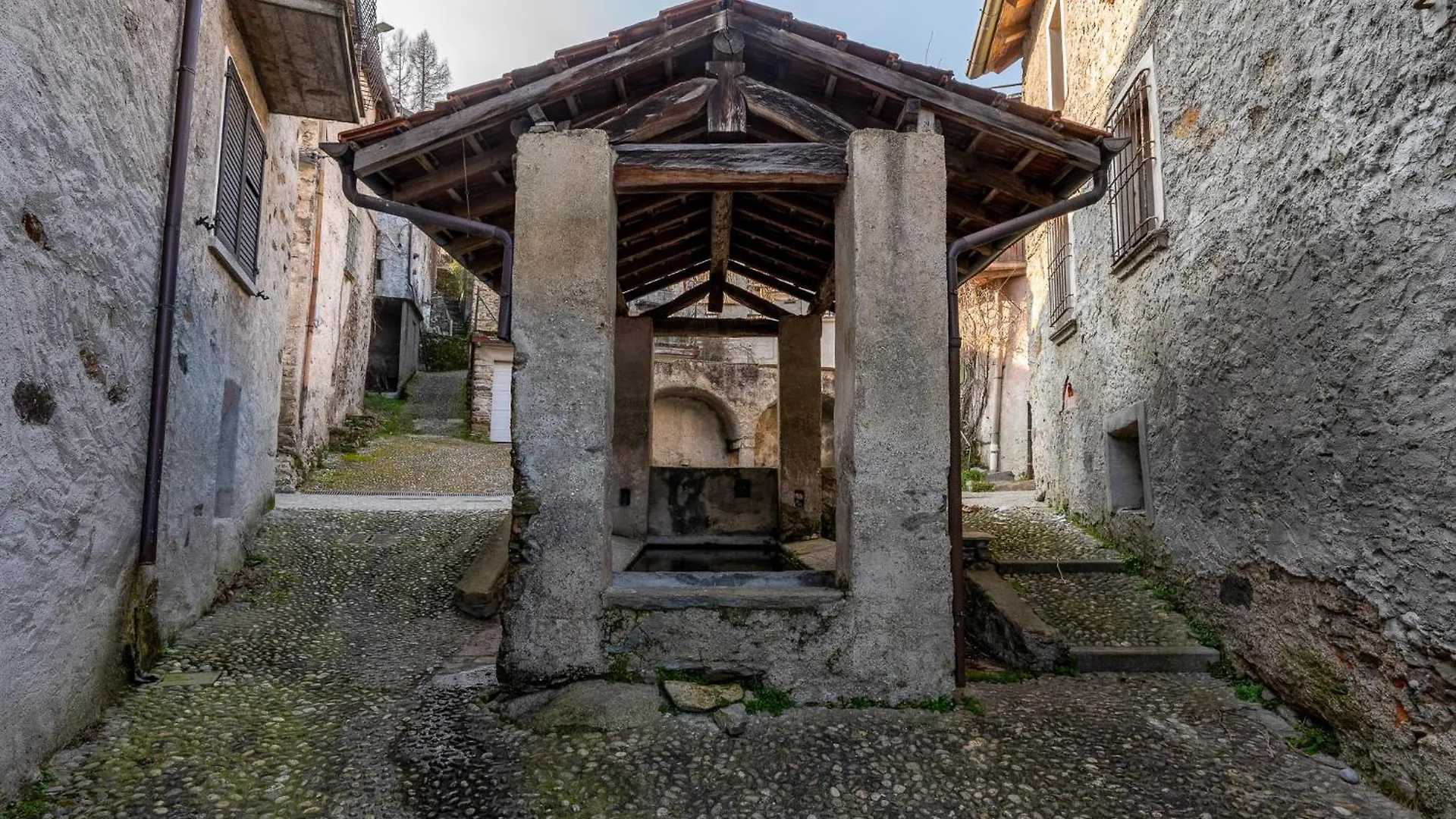 Chiesa San Giuseppe Villa Gravedona 0*,  Italy